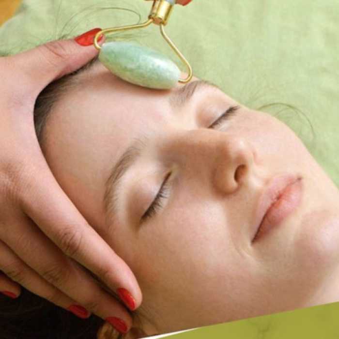 Rouleau de massage et de lifting double tête parfait pour le soin du visage